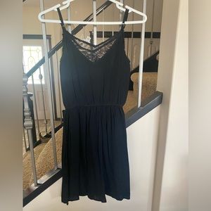 Short sleeved black Guess Dress